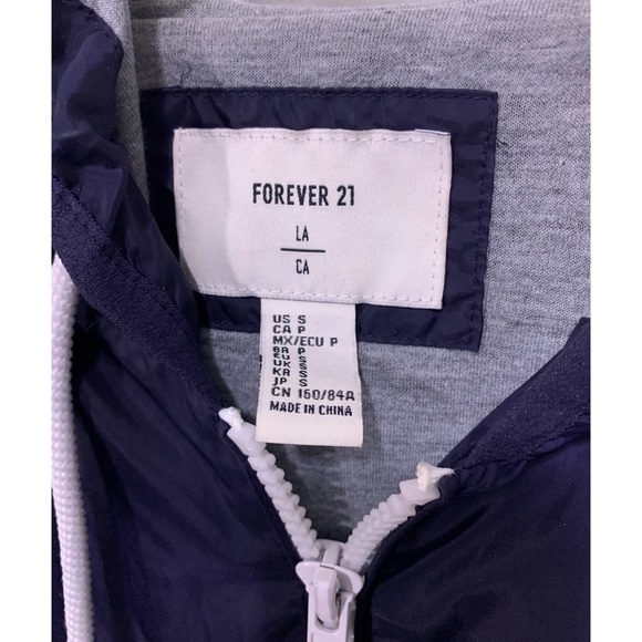 F21 windbreaker - Picture 3 of 3